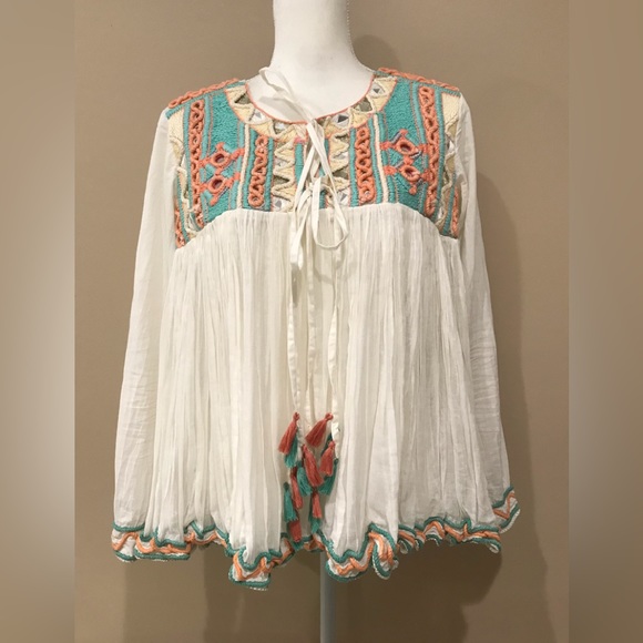 RAGA Tops - 🌺🌺RAGA Woman’s 100% Thin Cotton Chest Pleated, Sleeves, Adorned Top, M